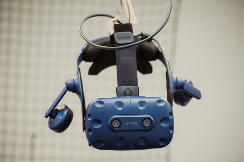 VR headset HTC Vive Pro