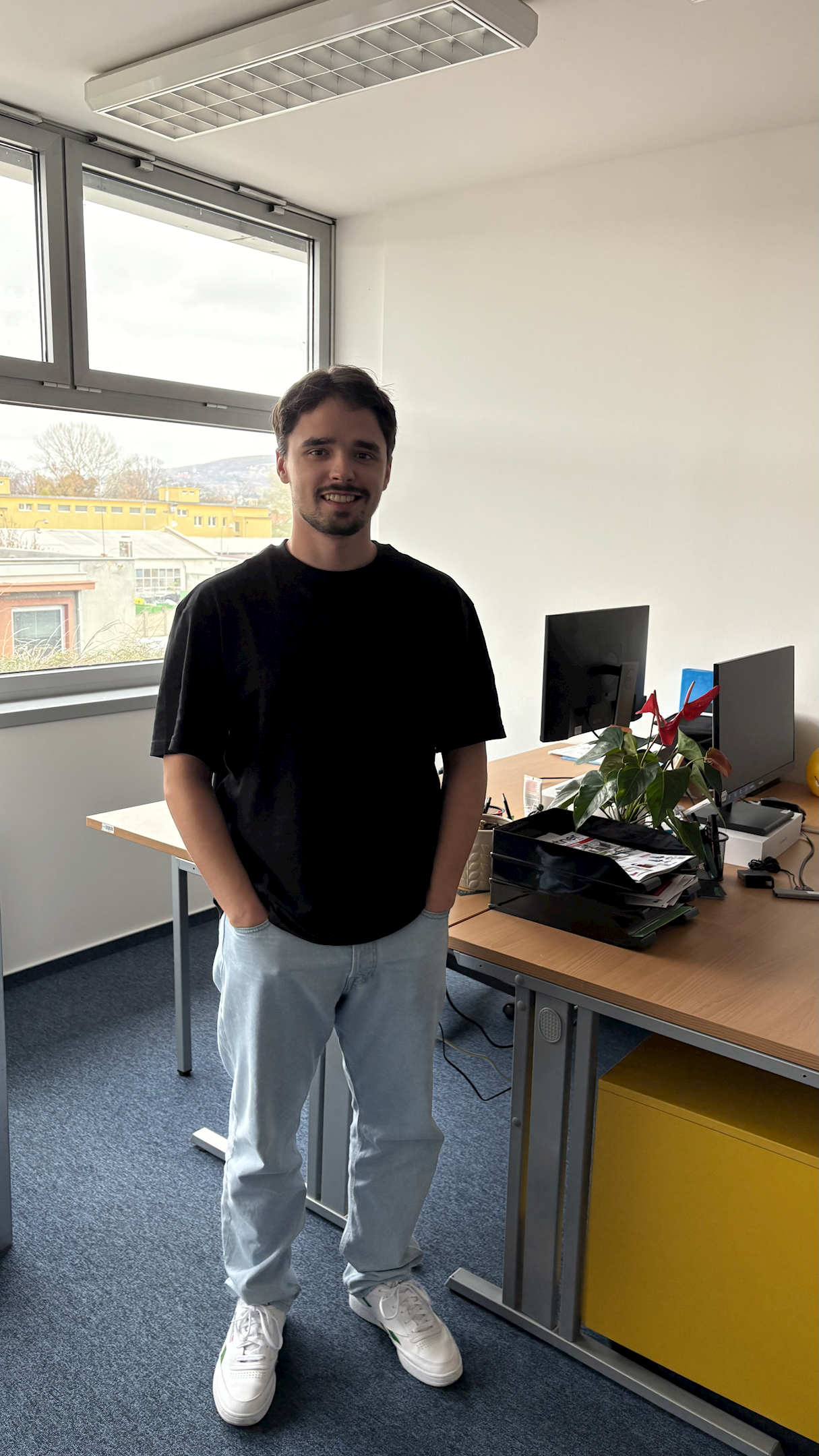 Změna z humanistického na technický obor mi na pozici ML inženýra pro vesmírné mise poskytuje výhodu 