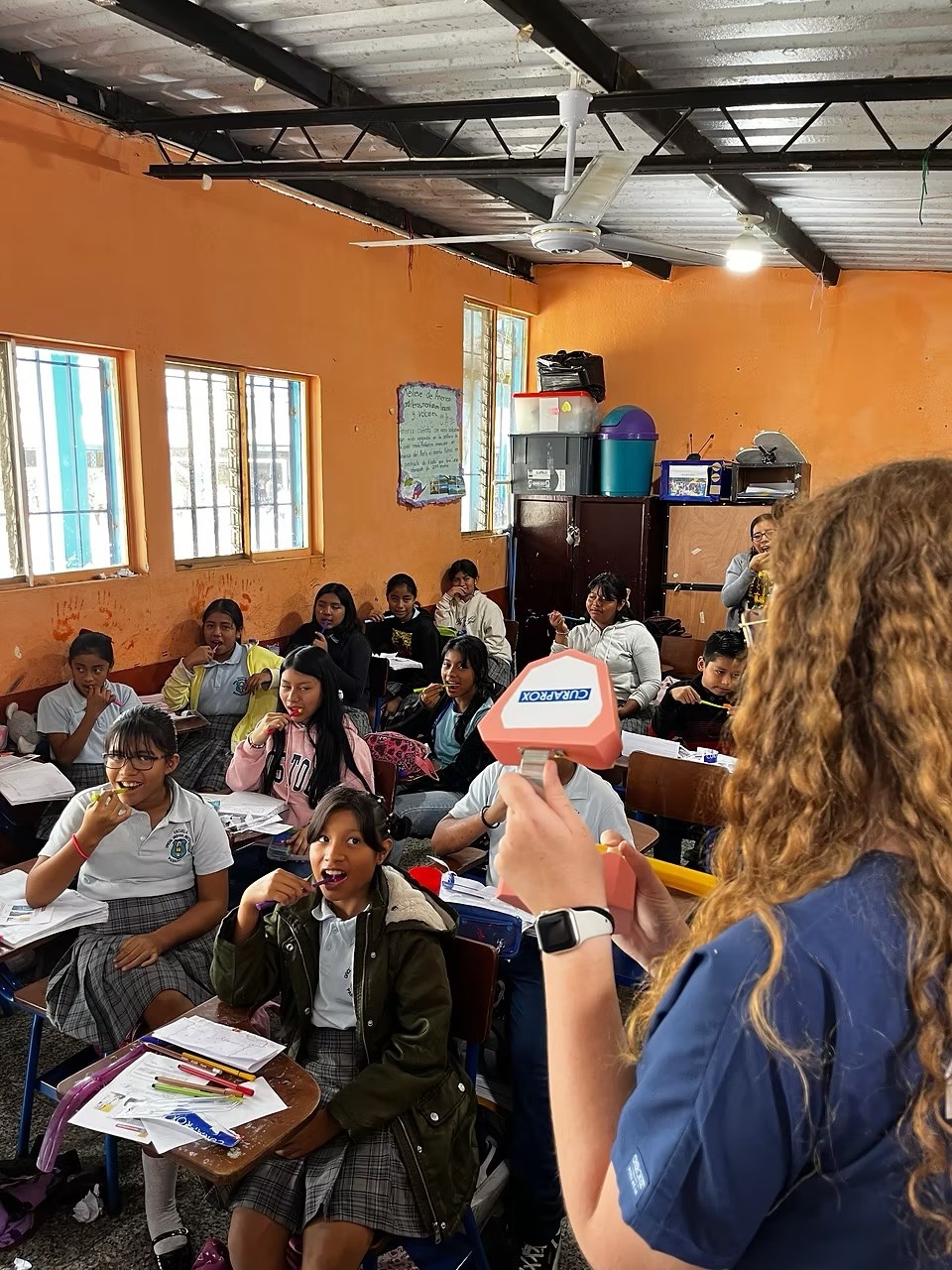Studenti zubního lékařství pomáhali v Guatemale. Ošetřili přes 300 pacientů