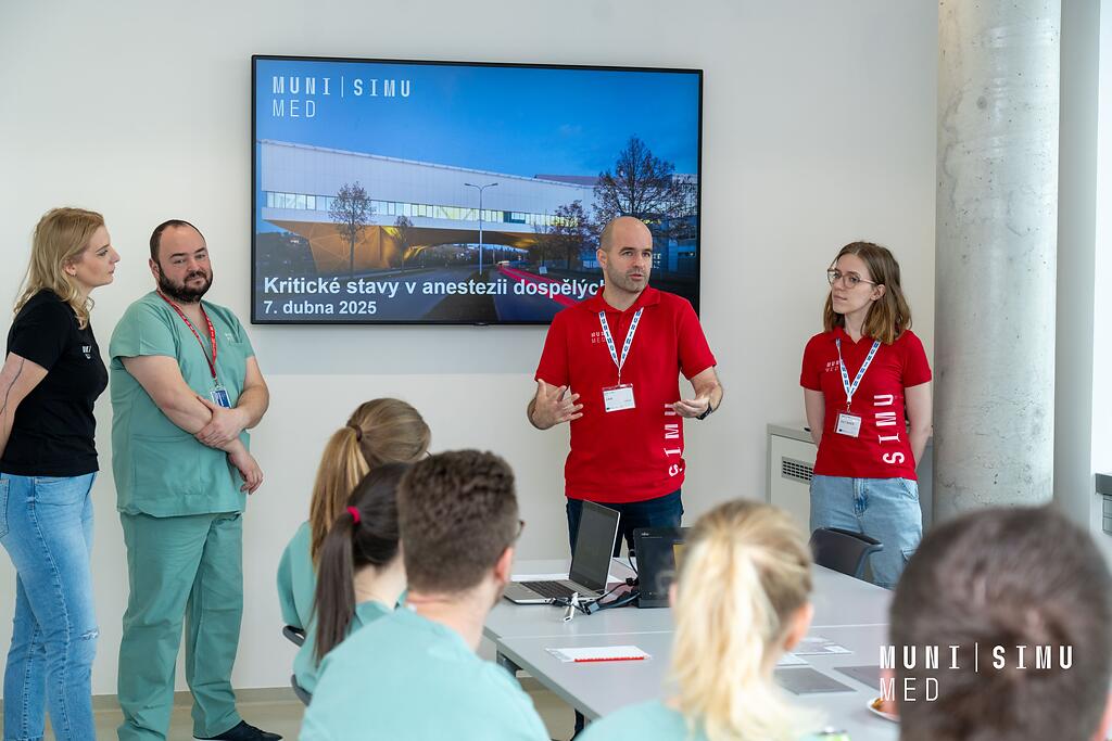 Kritické stavy v anestezii dospělých