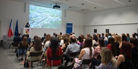 V Bruselu se uskutečnilo první zahraniční setkání absolventů MU