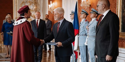 Prezident Petr Pavel jmenoval na další čtyři roky rektorem MU Martina Bareše