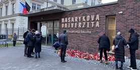 Byli to naši kolegové. Tichá vzpomínka na oběti střeleckého útoku v Praze