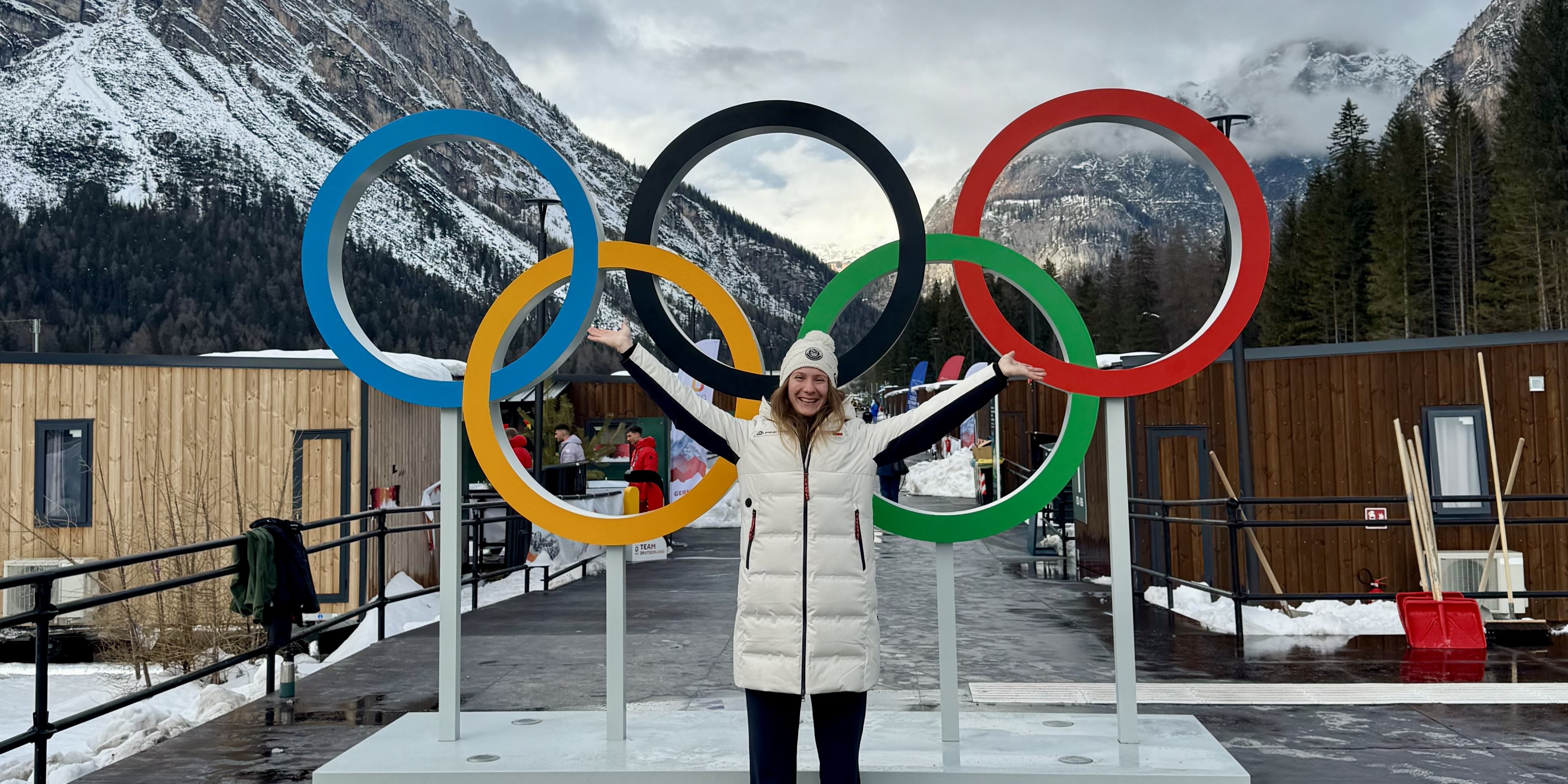 Z olympijského svahu přímo do univerzitního kampusu