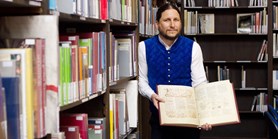 Historians receive a generous gift of over 1,200 books from Germany