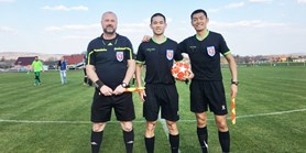 Chinese students become football referees in Czechia 