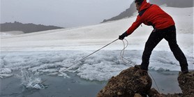 Měsíc v Antarktidě: Expedice MUNI zažila slunečné počasí i sněhovou vánici