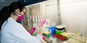 CEITEC Masarykovy univerzity začal testovat na koronavirus vzorky z nemocnice